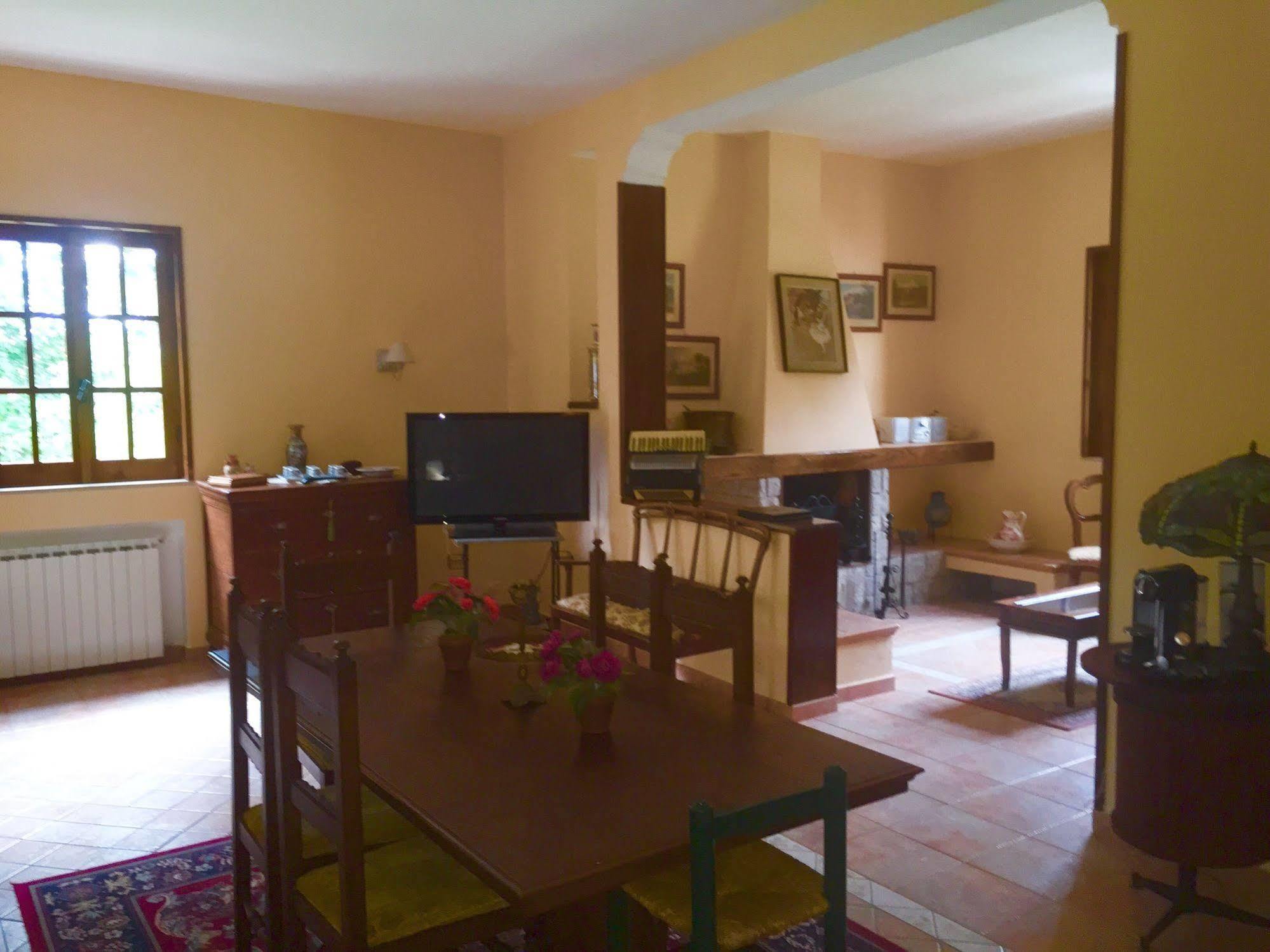 Готель Relais La Mimosa Pontinia Екстер'єр фото